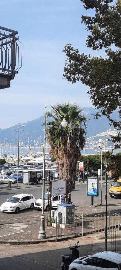 Affittacamere Central Concordia Salerno Exterior foto